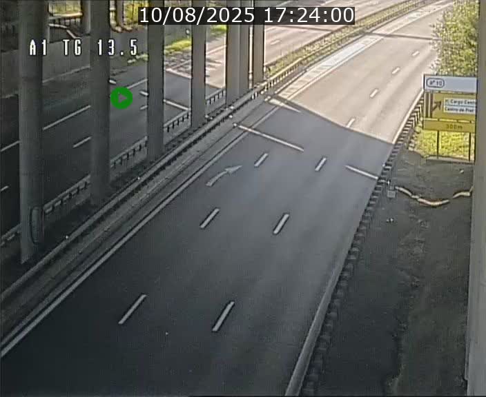 <h2>Traffic live webcam Luxembourg Senningen - A1 direction Luxembourg - BK 13.5</h2>
