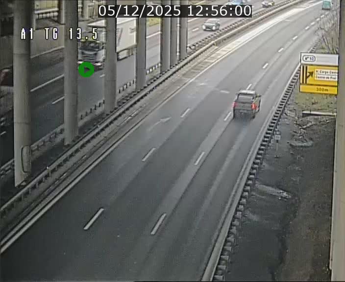 <h2>Traffic live webcam Luxembourg Senningen - A1 direction Luxembourg - BK 13.5</h2>