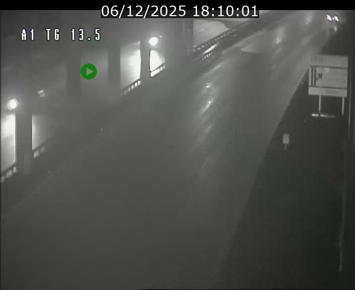 <h2>Traffic live webcam Luxembourg Senningen - A1 direction Luxembourg - BK 13.5</h2>
