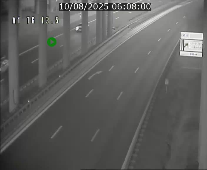 <h2>Traffic live webcam Luxembourg Senningen - A1 direction Luxembourg - BK 13.5</h2>