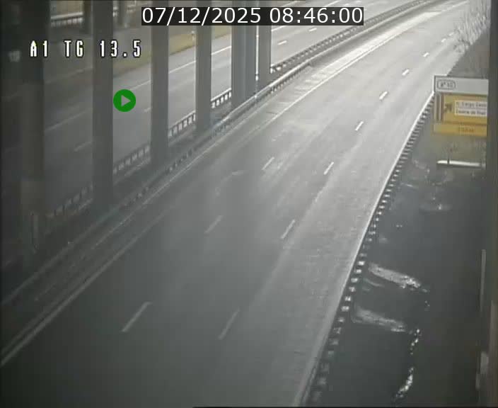 <h2>Traffic live webcam Luxembourg Senningen - A1 direction Luxembourg - BK 13.5</h2>