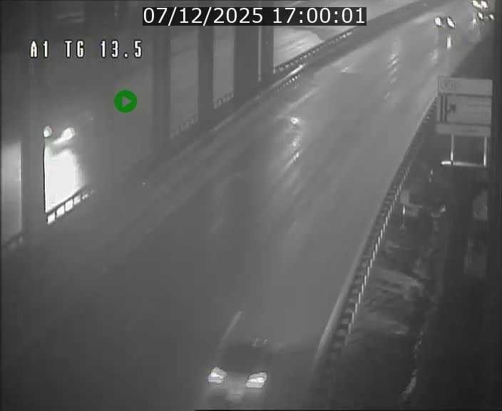 <h2>Traffic live webcam Luxembourg Senningen - A1 direction Luxembourg - BK 13.5</h2>