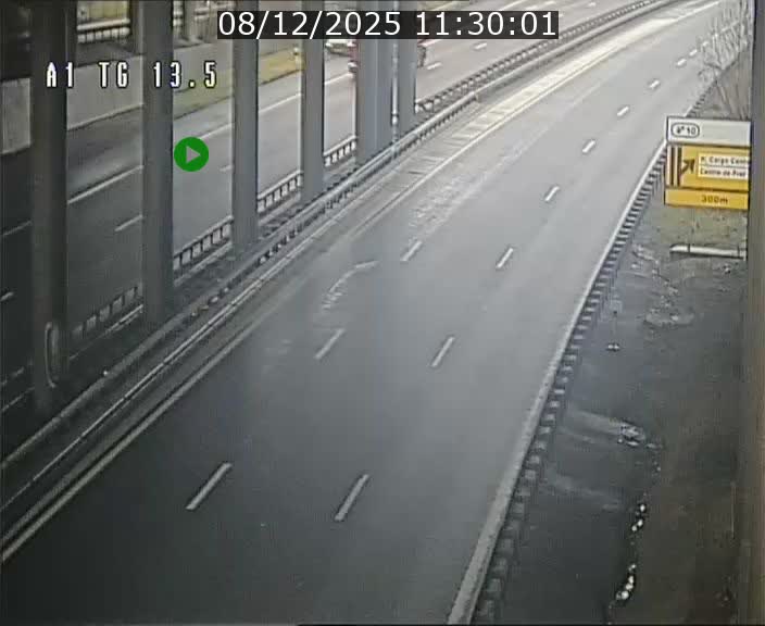<h2>Traffic live webcam Luxembourg Senningen - A1 direction Luxembourg - BK 13.5</h2>