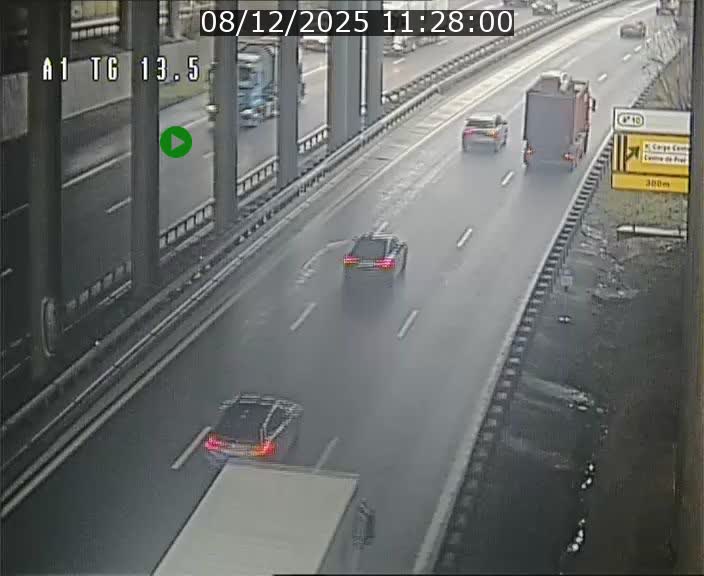 <h2>Traffic live webcam Luxembourg Senningen - A1 direction Luxembourg - BK 13.5</h2>