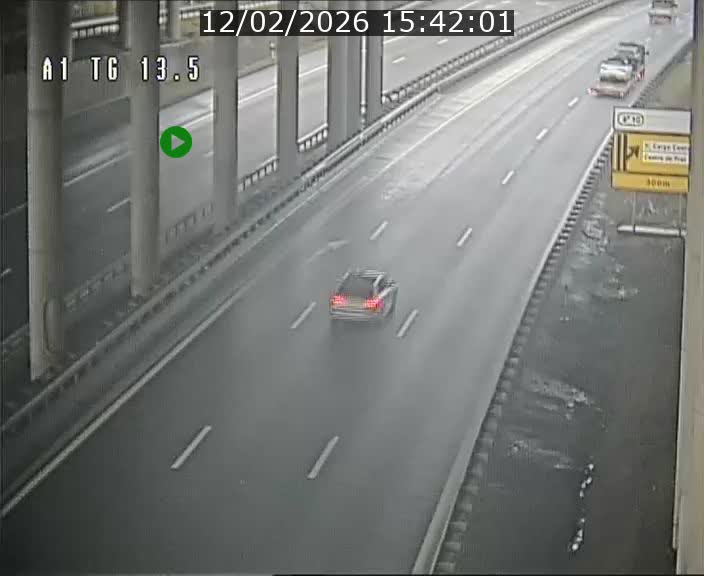 <h2>Traffic live webcam Luxembourg Senningen - A1 direction Luxembourg - BK 13.5</h2>