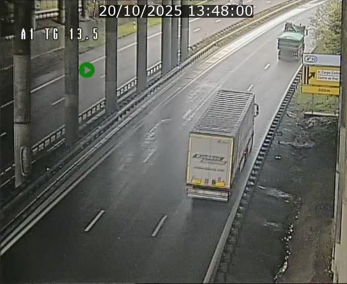 <h2>Traffic live webcam Luxembourg Senningen - A1 direction Luxembourg - BK 13.5</h2>