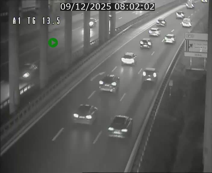 <h2>Traffic live webcam Luxembourg Senningen - A1 direction Luxembourg - BK 13.5</h2>