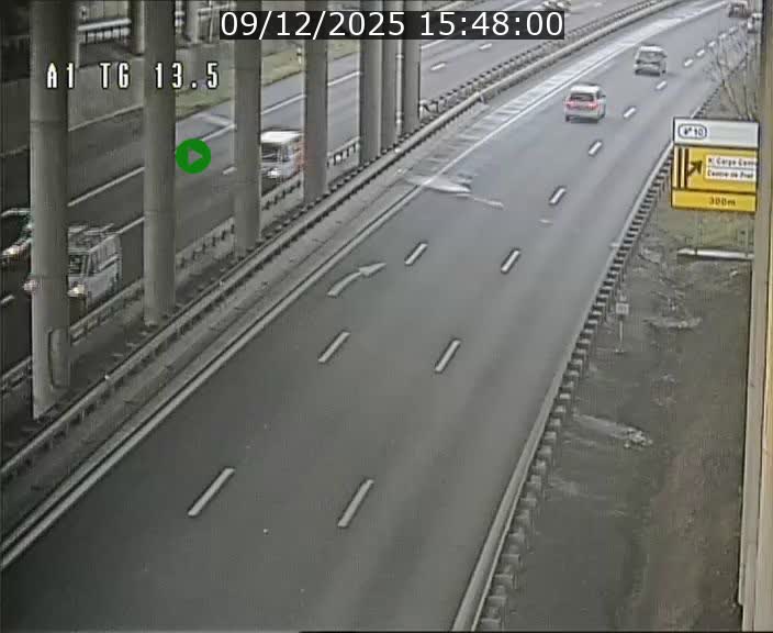<h2>Traffic live webcam Luxembourg Senningen - A1 direction Luxembourg - BK 13.5</h2>