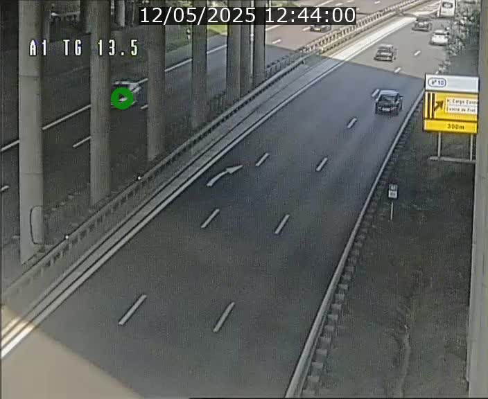 <h2>Traffic live webcam Luxembourg Senningen - A1 direction Luxembourg - BK 13.5</h2>