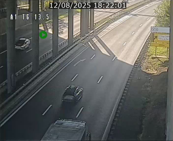 <h2>Traffic live webcam Luxembourg Senningen - A1 direction Luxembourg - BK 13.5</h2>