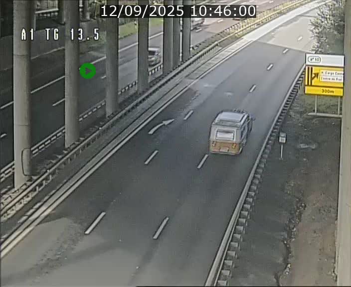 <h2>Traffic live webcam Luxembourg Senningen - A1 direction Luxembourg - BK 13.5</h2>