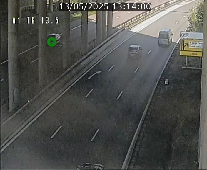 <h2>Traffic live webcam Luxembourg Senningen - A1 direction Luxembourg - BK 13.5</h2>