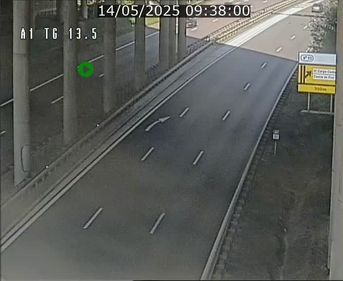 <h2>Traffic live webcam Luxembourg Senningen - A1 direction Luxembourg - BK 13.5</h2>