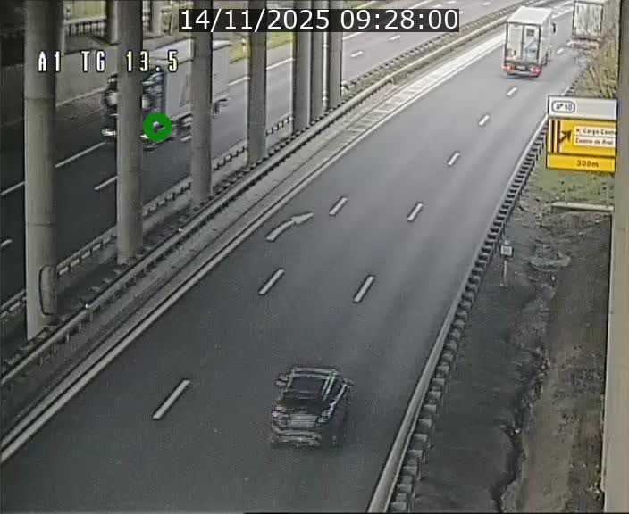 <h2>Traffic live webcam Luxembourg Senningen - A1 direction Luxembourg - BK 13.5</h2>