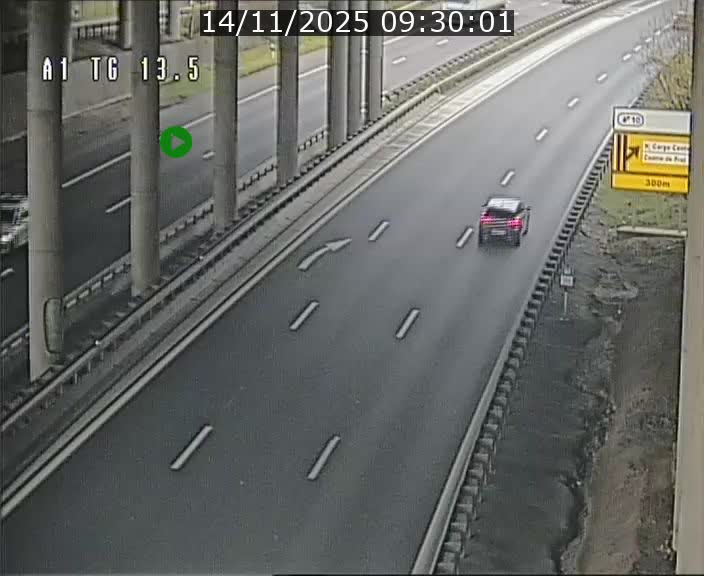 <h2>Traffic live webcam Luxembourg Senningen - A1 direction Luxembourg - BK 13.5</h2>