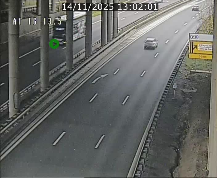 <h2>Traffic live webcam Luxembourg Senningen - A1 direction Luxembourg - BK 13.5</h2>