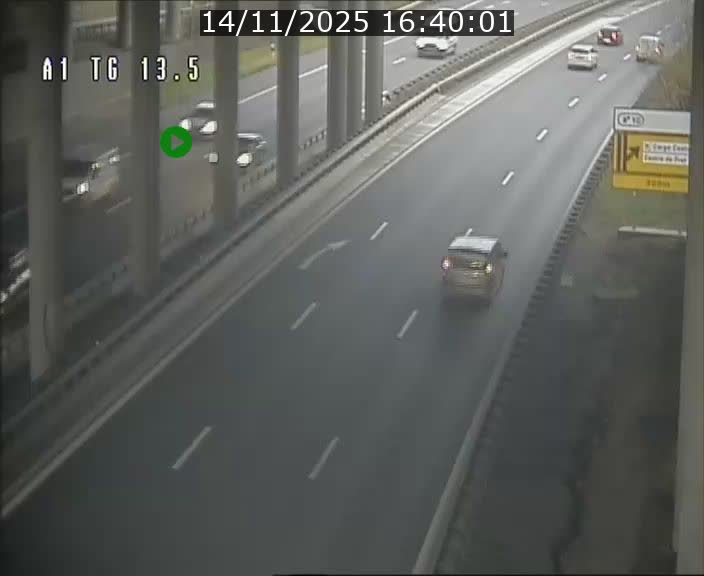 <h2>Traffic live webcam Luxembourg Senningen - A1 direction Luxembourg - BK 13.5</h2>