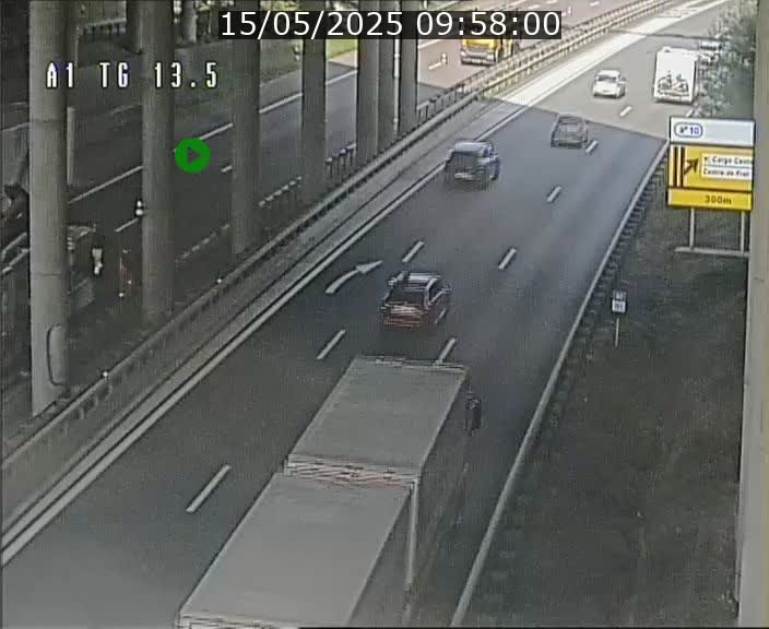 <h2>Traffic live webcam Luxembourg Senningen - A1 direction Luxembourg - BK 13.5</h2>