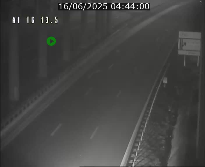 Traffic live webcam Luxembourg Senningen - A1 direction Luxembourg - BK 13.5