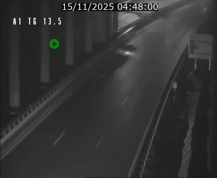 <h2>Traffic live webcam Luxembourg Senningen - A1 direction Luxembourg - BK 13.5</h2>