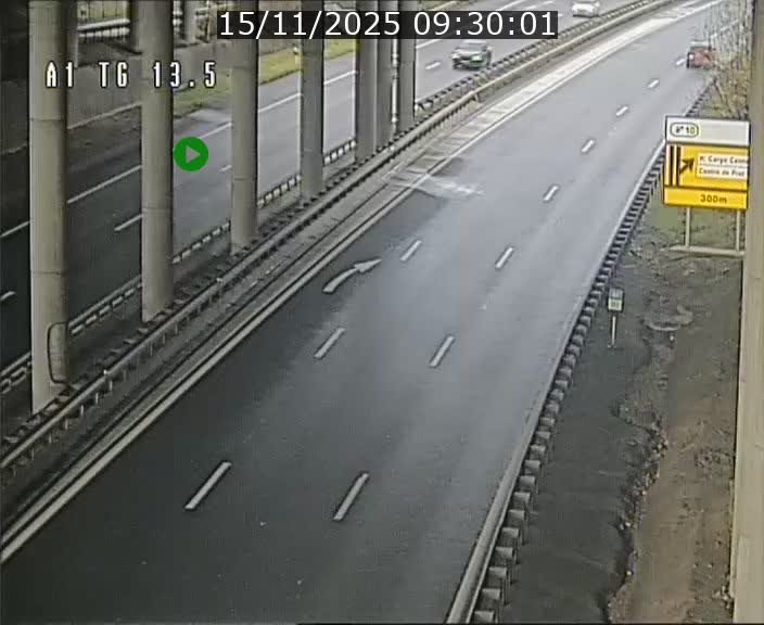 <h2>Traffic live webcam Luxembourg Senningen - A1 direction Luxembourg - BK 13.5</h2>