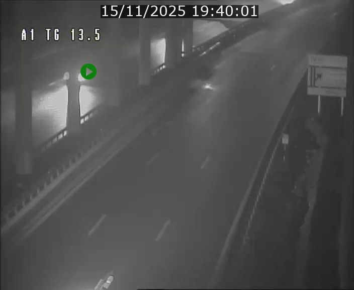 <h2>Traffic live webcam Luxembourg Senningen - A1 direction Luxembourg - BK 13.5</h2>