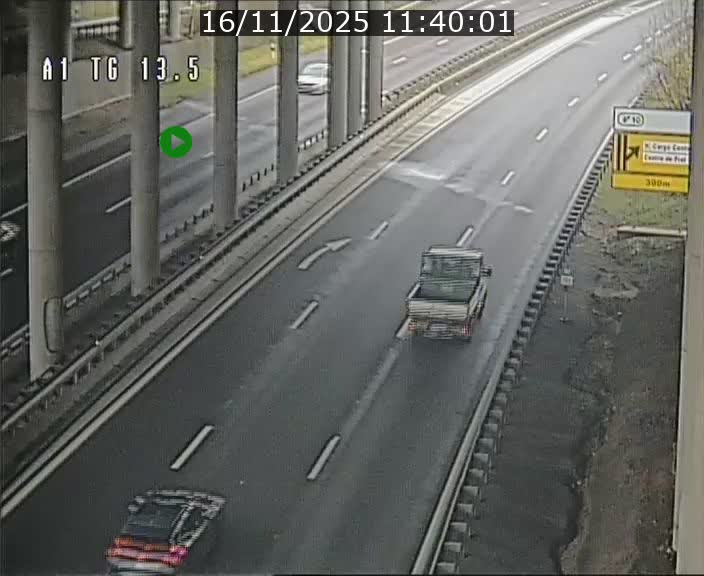 <h2>Traffic live webcam Luxembourg Senningen - A1 direction Luxembourg - BK 13.5</h2>