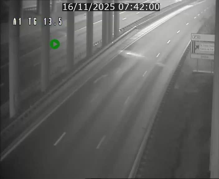 <h2>Traffic live webcam Luxembourg Senningen - A1 direction Luxembourg - BK 13.5</h2>