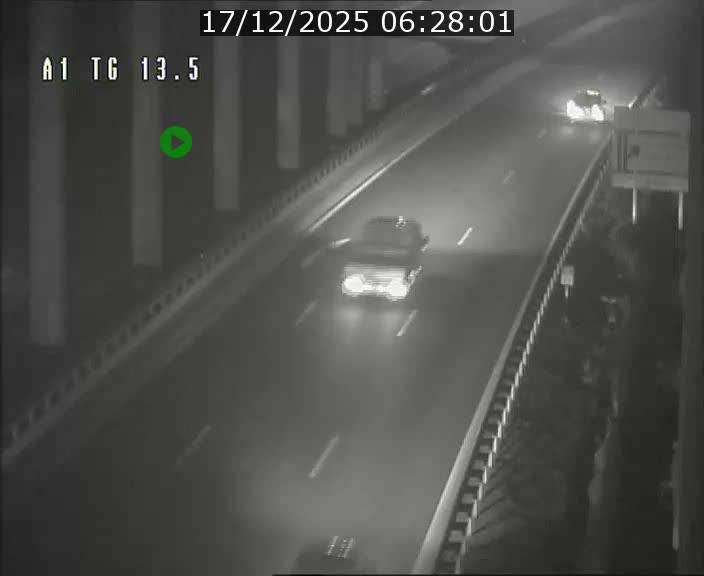 <h2>Traffic live webcam Luxembourg Senningen - A1 direction Luxembourg - BK 13.5</h2>