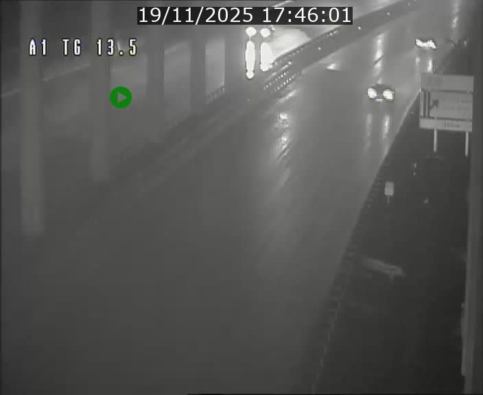 <h2>Traffic live webcam Luxembourg Senningen - A1 direction Luxembourg - BK 13.5</h2>