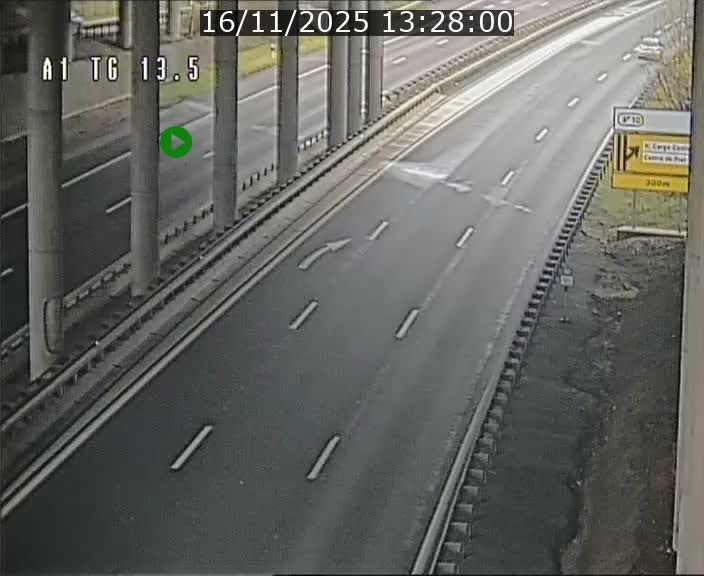 <h2>Traffic live webcam Luxembourg Senningen - A1 direction Luxembourg - BK 13.5</h2>