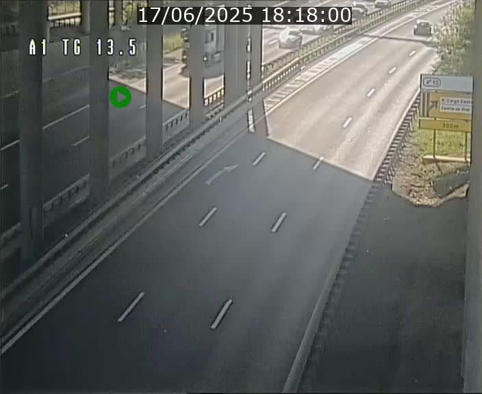 Traffic live webcam Luxembourg Senningen - A1 direction Luxembourg - BK 13.5