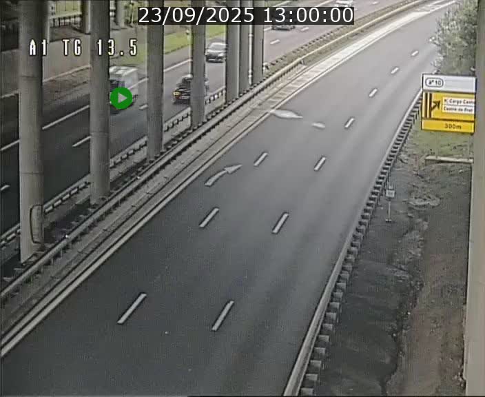 <h2>Traffic live webcam Luxembourg Senningen - A1 direction Luxembourg - BK 13.5</h2>
