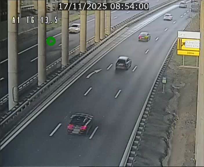 <h2>Traffic live webcam Luxembourg Senningen - A1 direction Luxembourg - BK 13.5</h2>