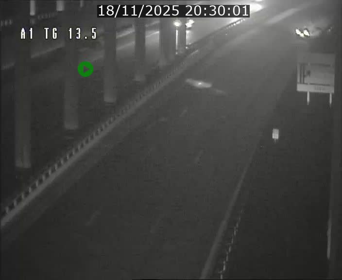 <h2>Traffic live webcam Luxembourg Senningen - A1 direction Luxembourg - BK 13.5</h2>