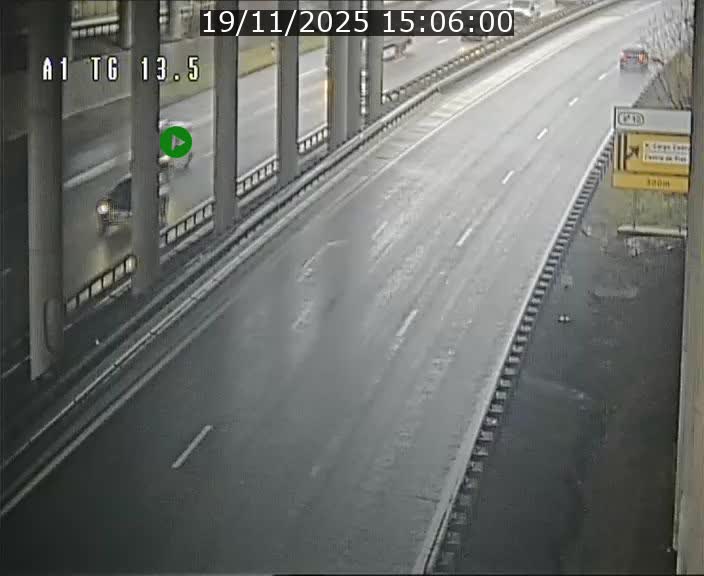 <h2>Traffic live webcam Luxembourg Senningen - A1 direction Luxembourg - BK 13.5</h2>