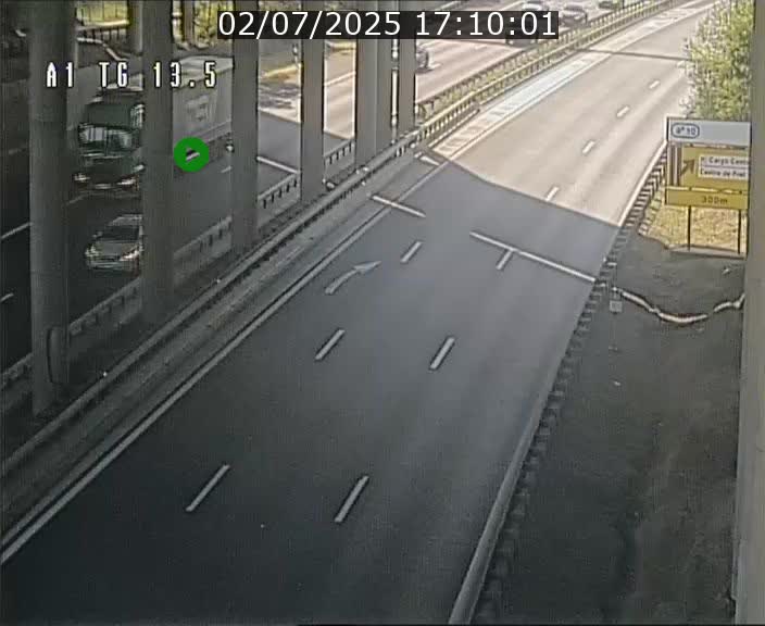 Traffic live webcam Luxembourg Senningen - A1 direction Luxembourg - BK 13.5