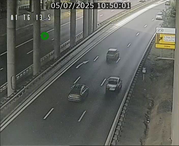 Traffic live webcam Luxembourg Senningen - A1 direction Luxembourg - BK 13.5