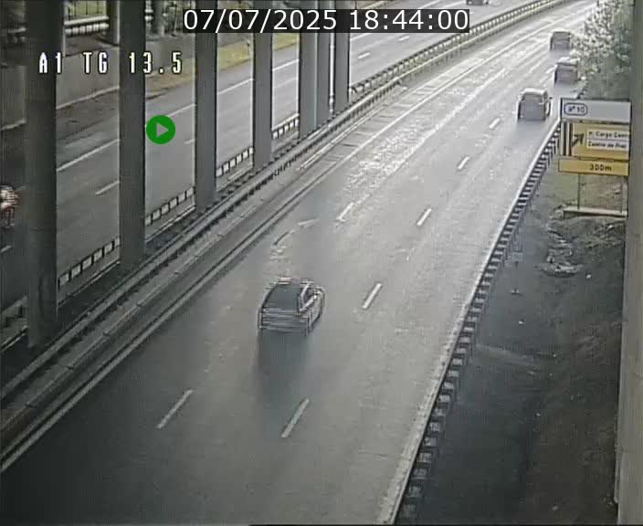 Traffic live webcam Luxembourg Senningen - A1 direction Luxembourg - BK 13.5