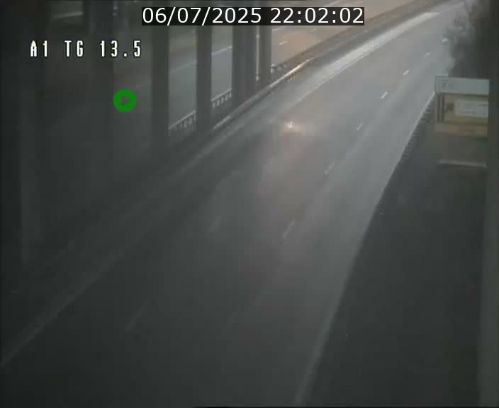 Traffic live webcam Luxembourg Senningen - A1 direction Luxembourg - BK 13.5