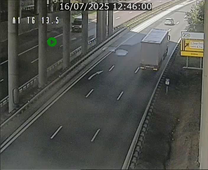 Traffic live webcam Luxembourg Senningen - A1 direction Luxembourg - BK 13.5