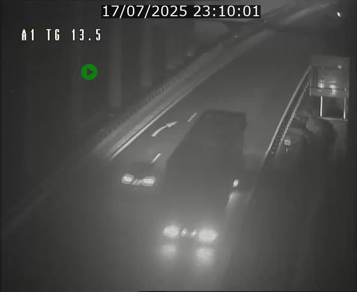 Traffic live webcam Luxembourg Senningen - A1 direction Luxembourg - BK 13.5