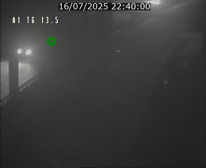 Traffic live webcam Luxembourg Senningen - A1 direction Luxembourg - BK 13.5