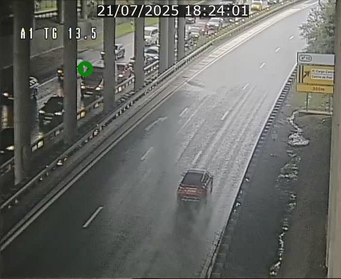 Traffic live webcam Luxembourg Senningen - A1 direction Luxembourg - BK 13.5