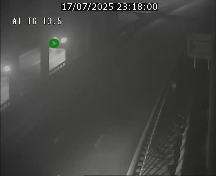 Traffic live webcam Luxembourg Senningen - A1 direction Luxembourg - BK 13.5