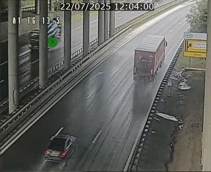 Traffic live webcam Luxembourg Senningen - A1 direction Luxembourg - BK 13.5