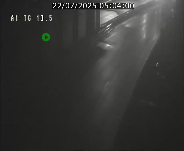 Traffic live webcam Luxembourg Senningen - A1 direction Luxembourg - BK 13.5