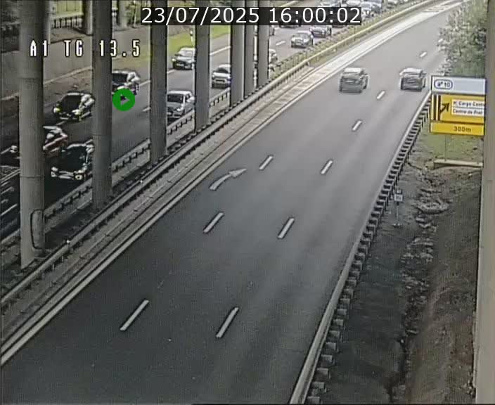 Traffic live webcam Luxembourg Senningen - A1 direction Luxembourg - BK 13.5