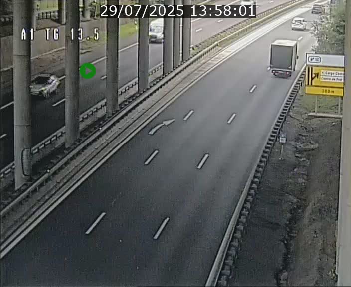 Traffic live webcam Luxembourg Senningen - A1 direction Luxembourg - BK 13.5