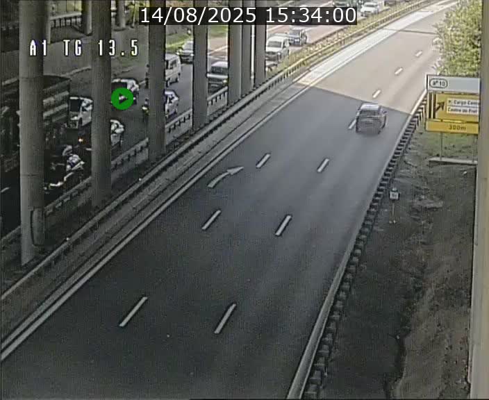Traffic live webcam Luxembourg Senningen - A1 direction Luxembourg - BK 13.5